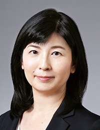 小島 明子氏